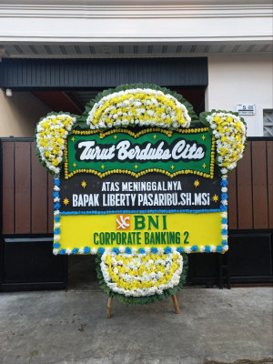Papan Bunga Duka di Terong
