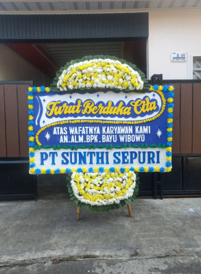 Papan Bunga Duka di Terong