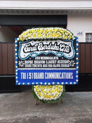 Papan Bunga Duka di Terong